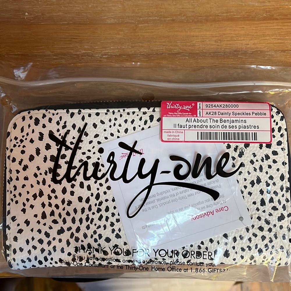 Thirty-one Benjamin wallet dainty speckles pebble